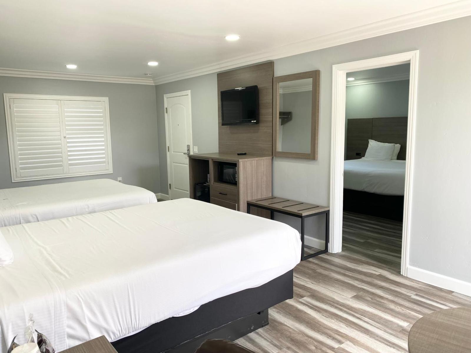 Lone Oak Lodge
